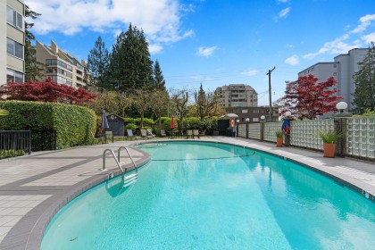 Photo 17 at 212 - 1425 Esquimalt Avenue, Ambleside, West Vancouver