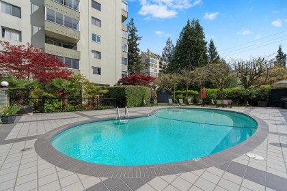 Photo 16 at 212 - 1425 Esquimalt Avenue, Ambleside, West Vancouver
