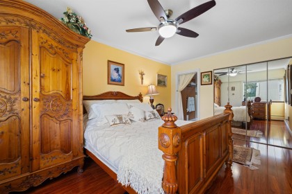 Photo 12 at 212 - 1425 Esquimalt Avenue, Ambleside, West Vancouver