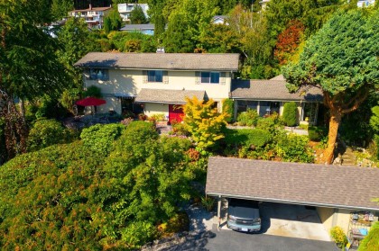Photo 1 at 560 Craigmohr Drive, Glenmore, West Vancouver