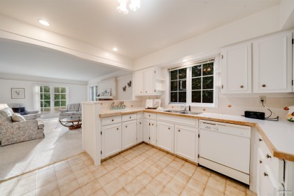 Photo 12 at 5384 Kew Cliff Road, Caulfeild, West Vancouver