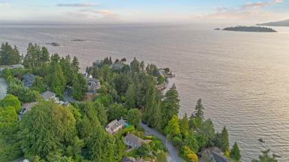 Photo 9 at 5384 Kew Cliff Road, Caulfeild, West Vancouver