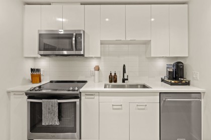 Photo 7 at 103 - 719 W 3rd Street, Harbourside, North Vancouver