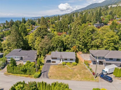Photo 7 at 1768 Ottawa Place, Ambleside, West Vancouver