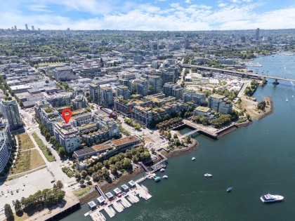 Photo 32 at 806 - 1633 Ontario Street, False Creek, Vancouver West