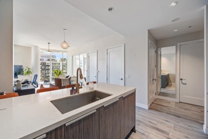 Photo 8 at 806 - 1633 Ontario Street, False Creek, Vancouver West