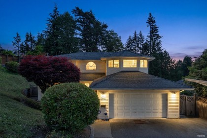 Photo 4 at 3898 Fromme Road, Lynn Valley, North Vancouver