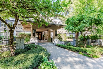Photo 2 at 209 - 4885 Valley Drive, Quilchena, Vancouver West