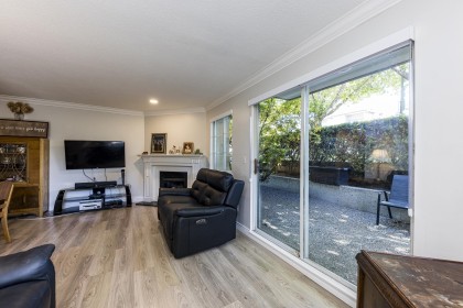 Photo 4 at 7 - 249 E 4th Street, Lower Lonsdale, North Vancouver