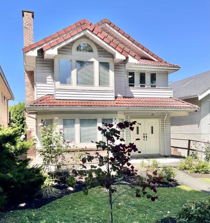 Photo 3 at 937 W 18th Avenue, Cambie, Vancouver West