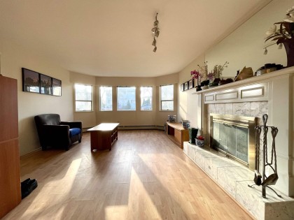 Photo 4 at 937 W 18th Avenue, Cambie, Vancouver West