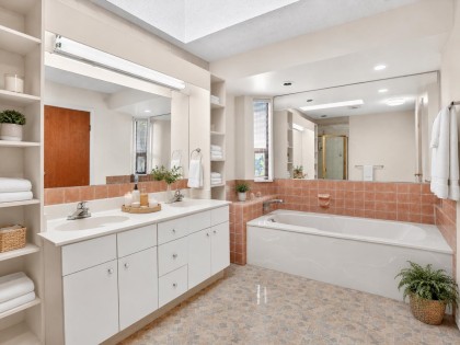 Photo 10 at 2940 Dresden Way, Blueridge NV, North Vancouver