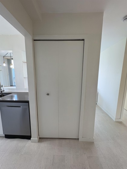 Photo 8 at 502 - 1737 Duchess Avenue, Ambleside, West Vancouver