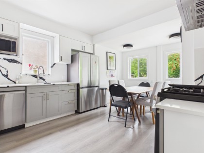 Photo 6 at 3885 W 35th Avenue, Dunbar, Vancouver West