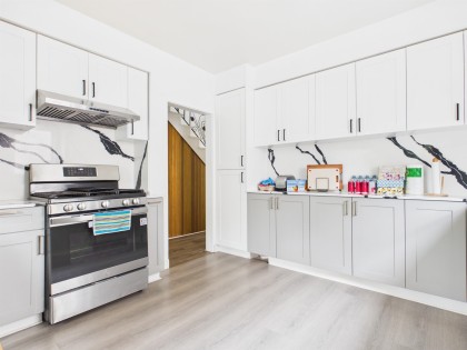 Photo 7 at 3885 W 35th Avenue, Dunbar, Vancouver West