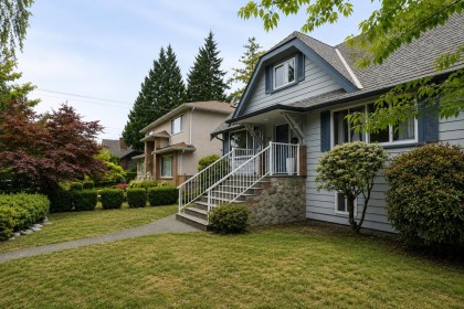 Photo 3 at 3885 W 35th Avenue, Dunbar, Vancouver West