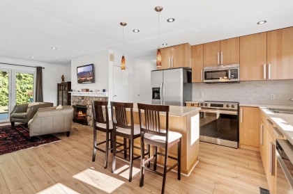 Photo 6 at 1216 Pinewood Crescent, Norgate, North Vancouver