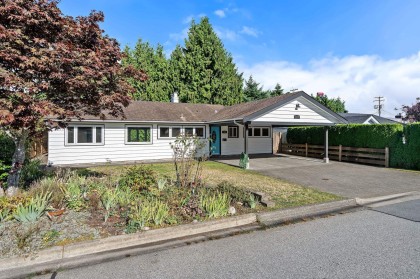 Photo 3 at 1216 Pinewood Crescent, Norgate, North Vancouver