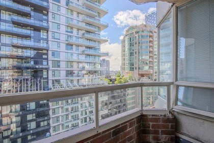 Photo 10 at 903 - 1330 Hornby Street, Downtown VW, Vancouver West