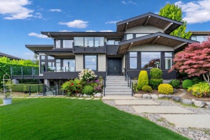Photo 2 at 1139 Esquimalt Avenue, Ambleside, West Vancouver