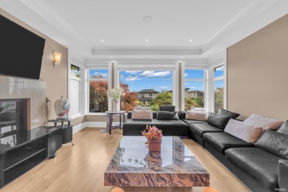 Photo 6 at 1139 Esquimalt Avenue, Ambleside, West Vancouver