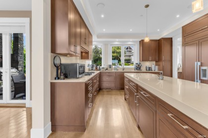 Photo 18 at 1139 Esquimalt Avenue, Ambleside, West Vancouver