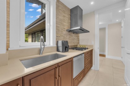 Photo 19 at 1139 Esquimalt Avenue, Ambleside, West Vancouver