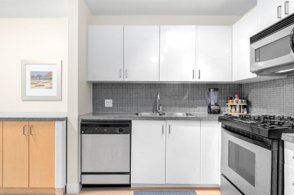 Photo 6 at 305 - 175 W 1st Street, Lower Lonsdale, North Vancouver