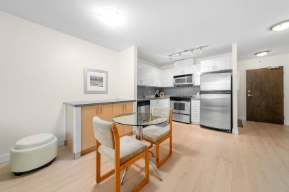 Photo 9 at 305 - 175 W 1st Street, Lower Lonsdale, North Vancouver