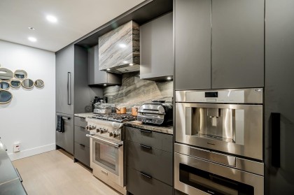 Photo 5 at 2207 - 198 Aquarius Mews, Yaletown, Vancouver West