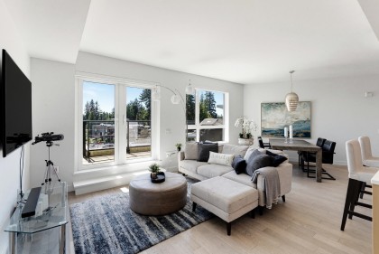 Photo 2 at 409 - 3220 Connaught Crescent, Edgemont, North Vancouver