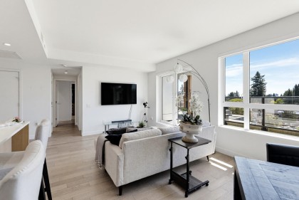 Photo 7 at 409 - 3220 Connaught Crescent, Edgemont, North Vancouver