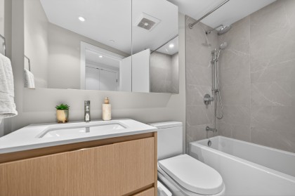Photo 10 at 807 - 1500 Fern Street, Lynnmour, North Vancouver