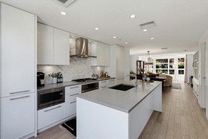 Photo 17 at 204 - 1055 Ridgewood Drive, Edgemont, North Vancouver