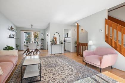 Photo 2 at 4 - 220 W 16th Street, Central Lonsdale, North Vancouver