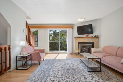 Photo 16 at 4 - 220 W 16th Street, Central Lonsdale, North Vancouver