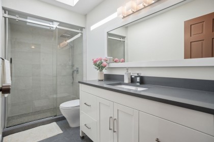 Photo 10 at 4 - 220 W 16th Street, Central Lonsdale, North Vancouver
