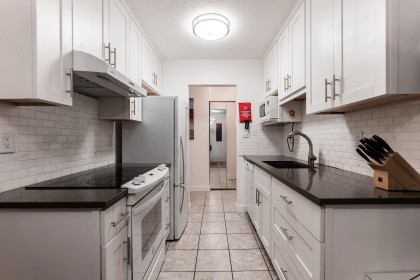 Photo 3 at 342 - 1844 W 7th Avenue, Kitsilano, Vancouver West