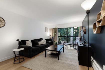 Photo 1 at 342 - 1844 W 7th Avenue, Kitsilano, Vancouver West