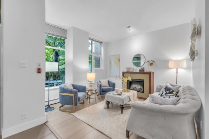 Photo 3 at 164 W 13th Street, Central Lonsdale, North Vancouver