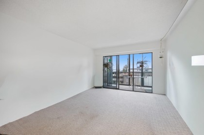 Photo 8 at 307 - 2710 Lonsdale Avenue, Upper Lonsdale, North Vancouver