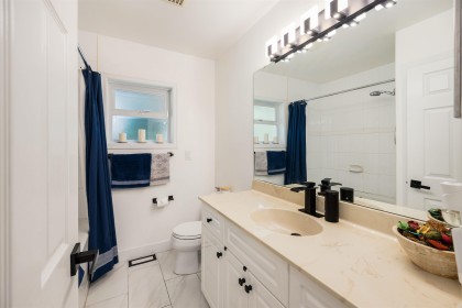Photo 27 at 3965 Viewridge Place, Bayridge, West Vancouver