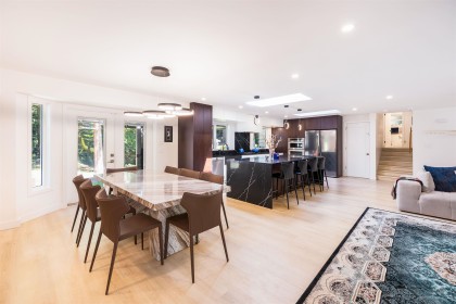 Photo 7 at 3965 Viewridge Place, Bayridge, West Vancouver