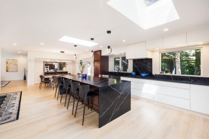 Photo 18 at 3965 Viewridge Place, Bayridge, West Vancouver