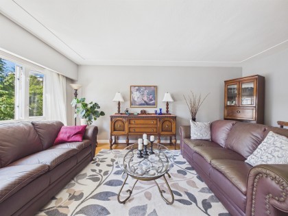 Photo 2 at 10 - 2296 W 39th Avenue, Kerrisdale, Vancouver West