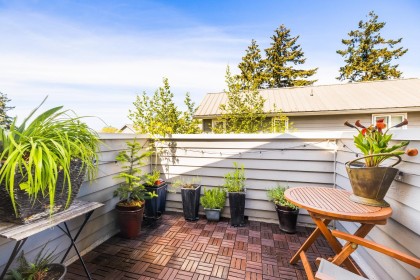 Photo 13 at 303 - 1528 Bowser Avenue, Norgate, North Vancouver