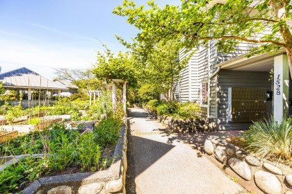 Photo 22 at 303 - 1528 Bowser Avenue, Norgate, North Vancouver