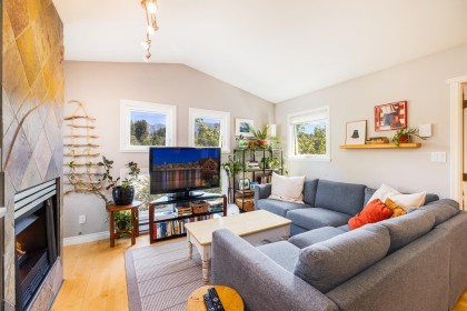 Photo 3 at 303 - 1528 Bowser Avenue, Norgate, North Vancouver