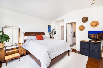 Photo 10 at 303 - 1528 Bowser Avenue, Norgate, North Vancouver