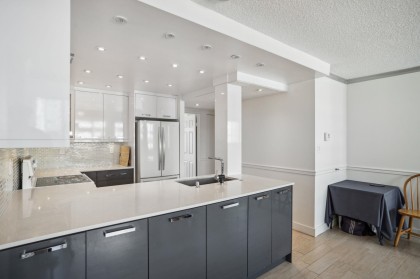 Photo 22 at 702 - 1270 Robson Street, West End VW, Vancouver West